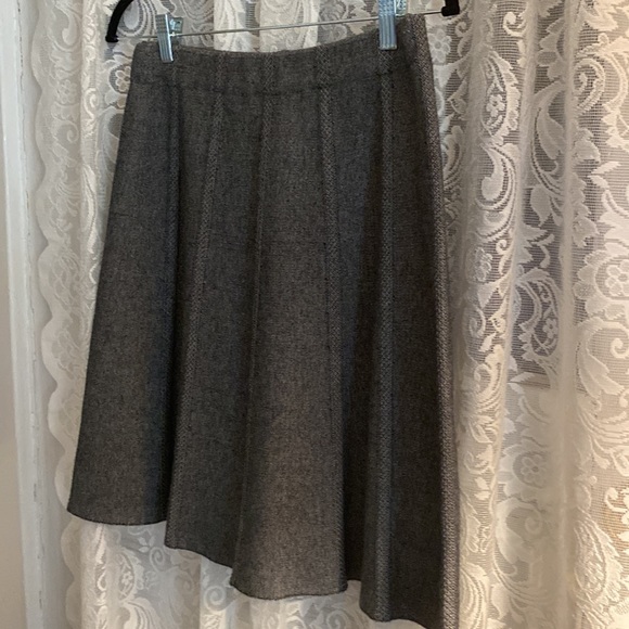 Chelsea and Theodore knit skirt Small - Picture 9 of 9